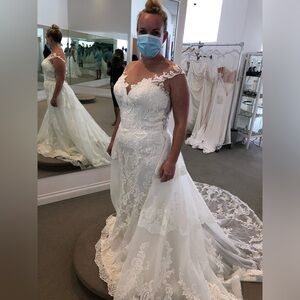 Ivory wedding dress with detachable train